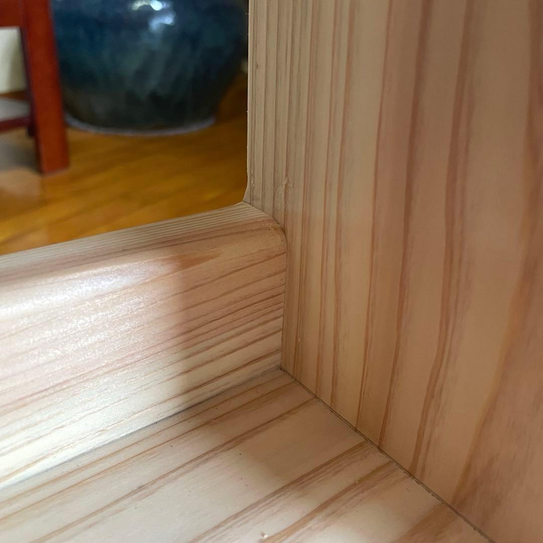 杉のハンドメイド 新作「角のない優しいシェルフ」無垢 収納 本棚 ラック