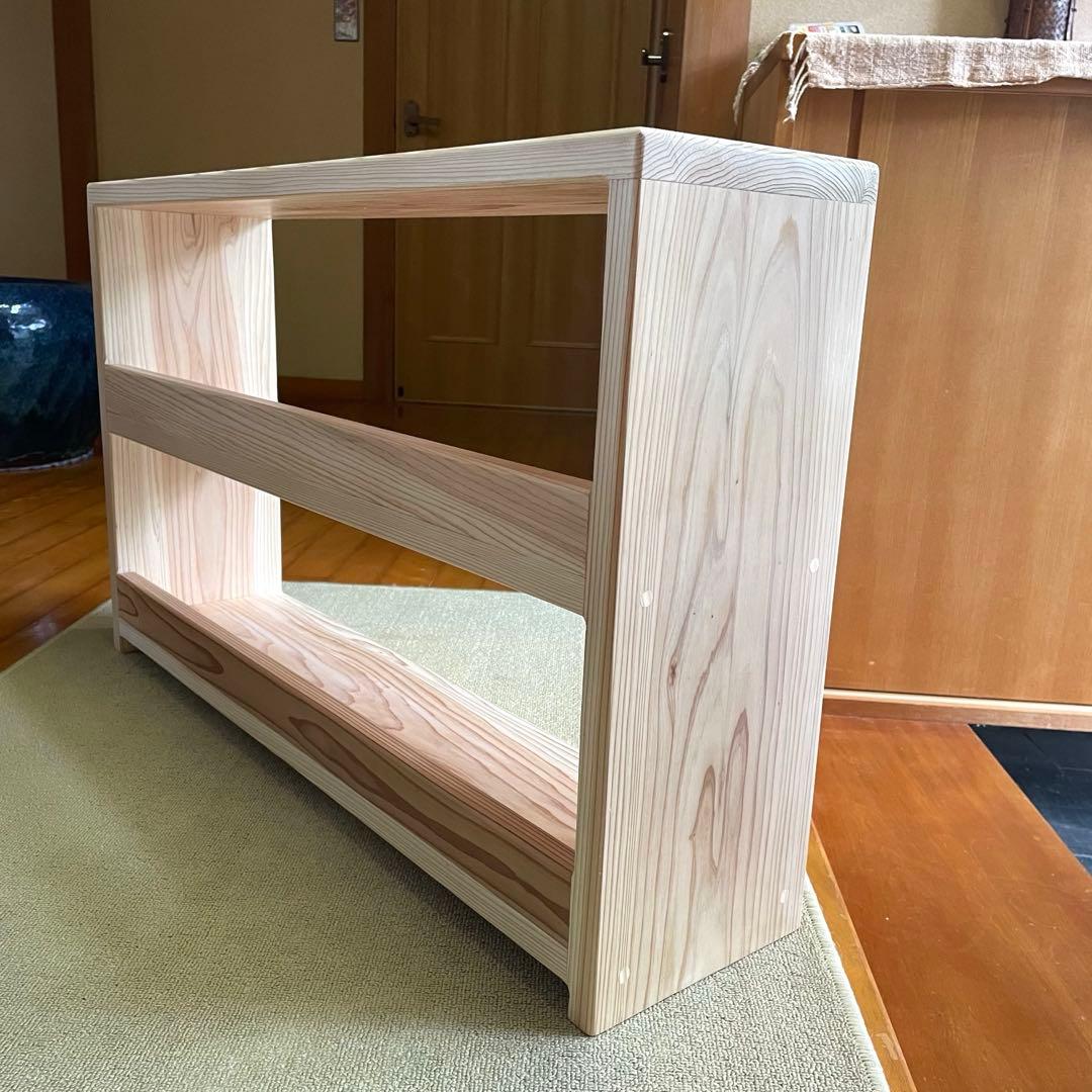 杉のハンドメイド 新作「角のない優しいシェルフ」無垢 収納 本棚 ラック