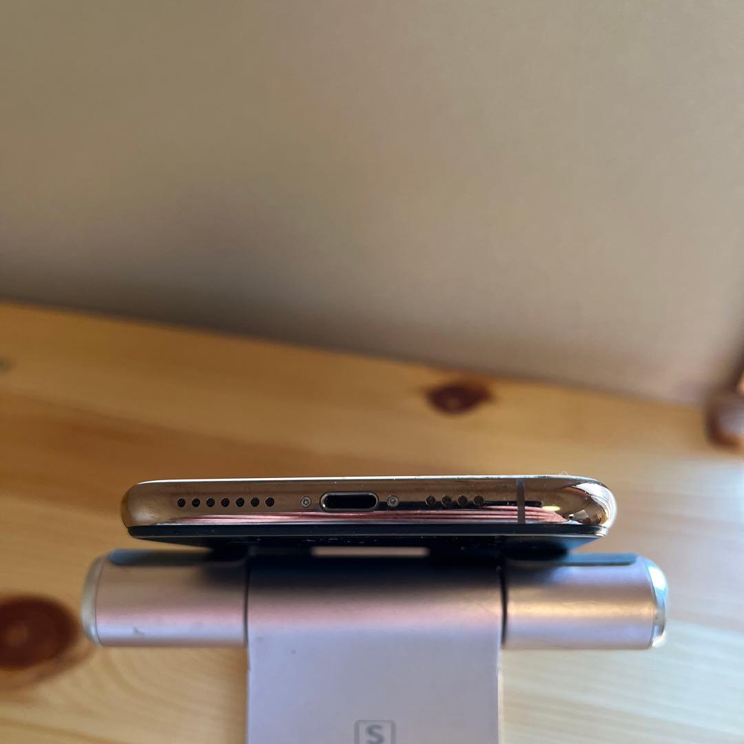 バッテリー100%iPhone11 Pro Max 256GB ゴールド　裏面割