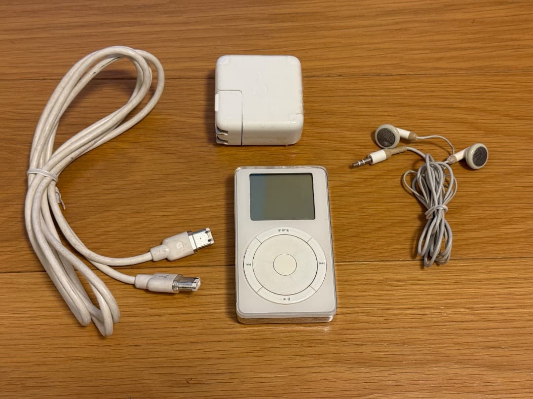 Apple iPod 初代（容量5G）完動品　傷あり