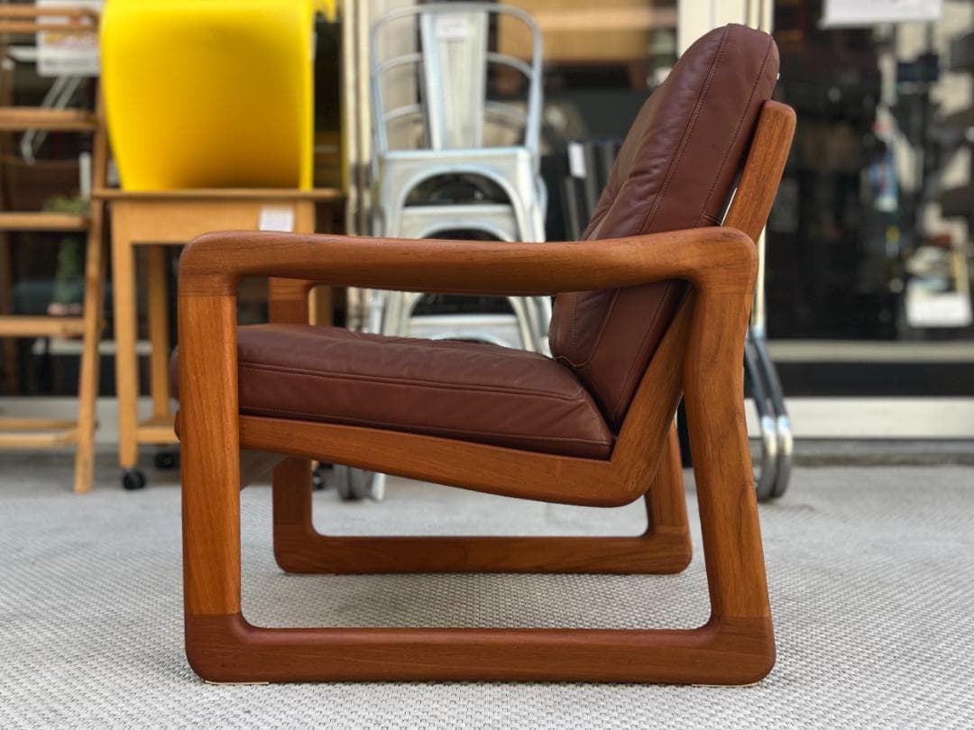 北欧ヴィンテージ☆1970s／デンマーク／1Ｐソファ／チーク材無垢／本革シート