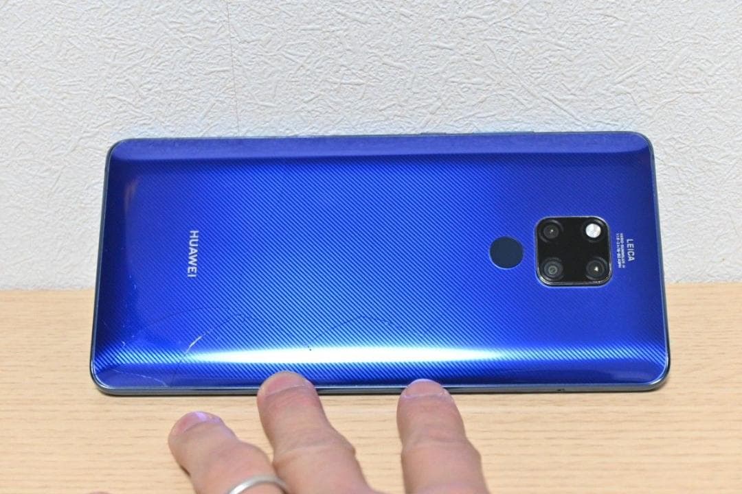 Huawei mate 20 x 7.2インチ ケース2種付き