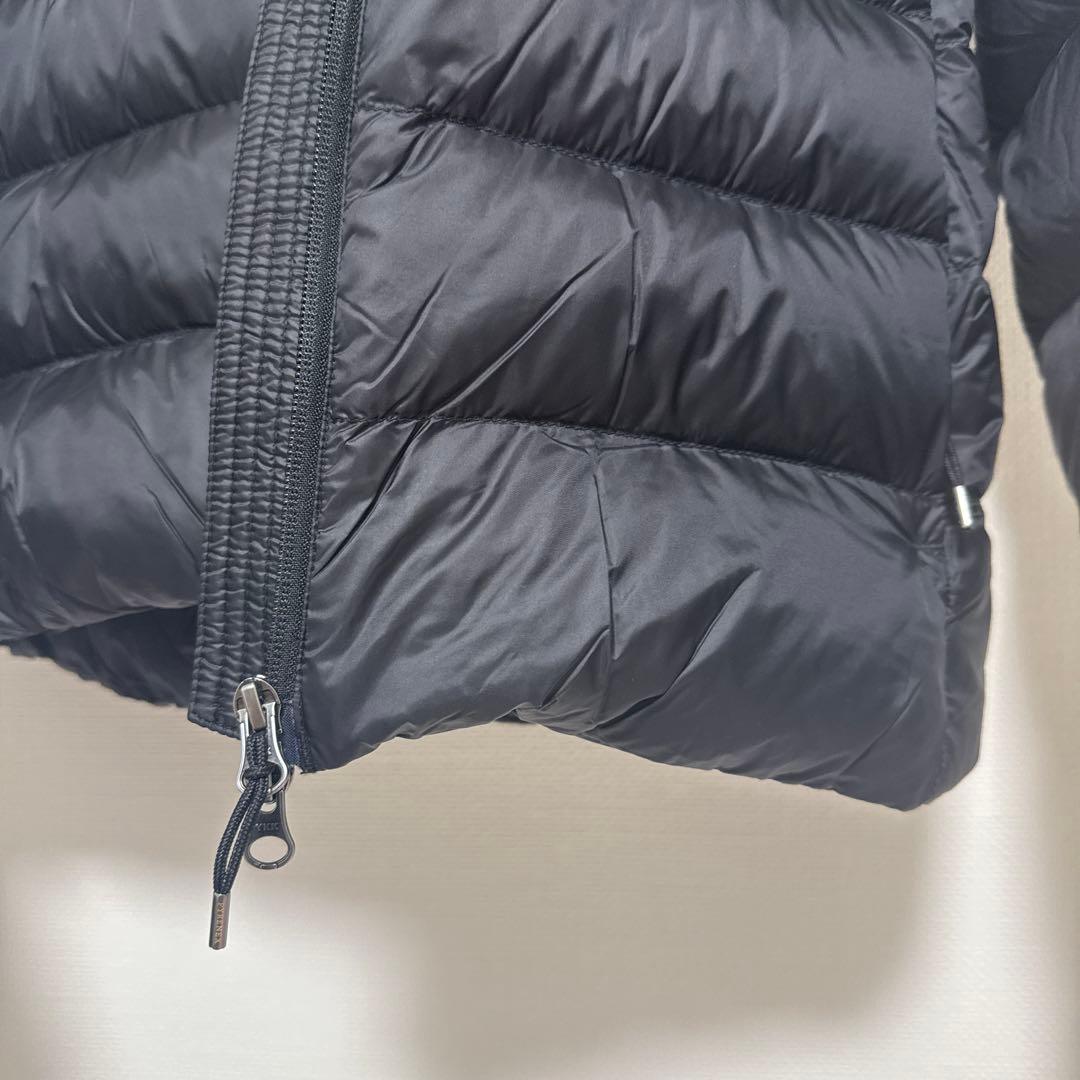 PYRENEX ブラックダウンジャケット フード付き