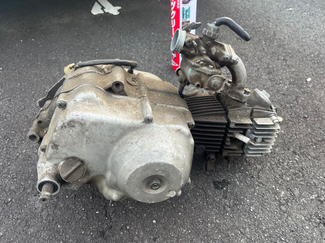 ST70E 2ストロークエンジン キャブレター付き