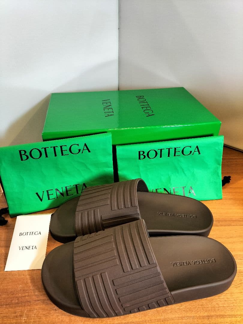 美品　BOTTEGA VENETA スライドサンダル 42　ブラウン
