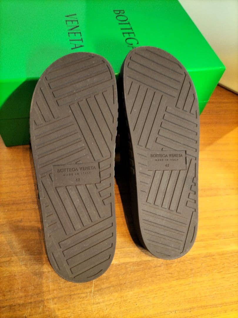美品　BOTTEGA VENETA スライドサンダル 42　ブラウン