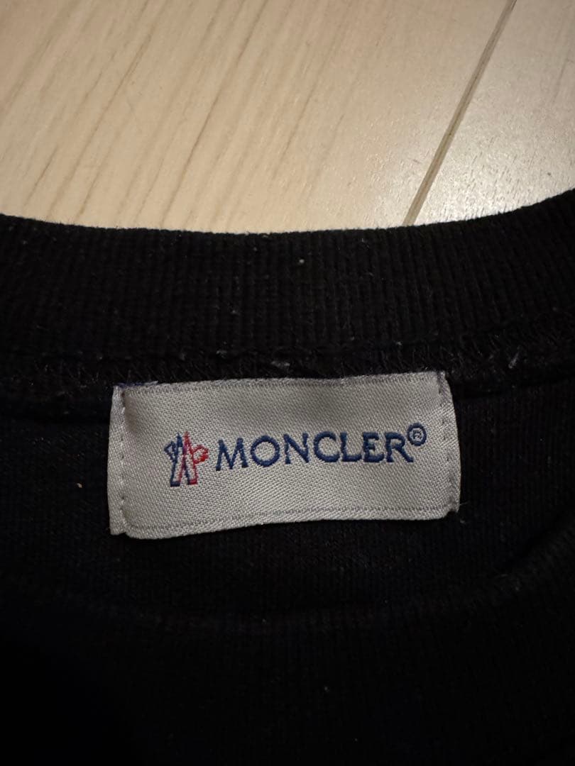 モンクレール　MONCLERトレーナー