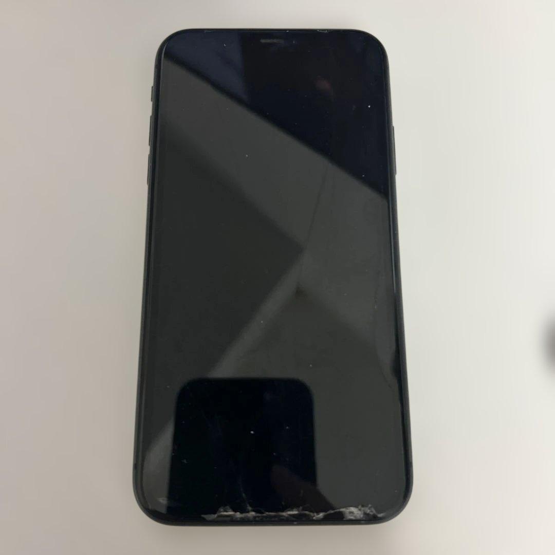 iPhone 11 ブラック 本体 ひび割れあり