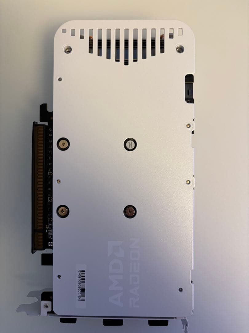 1年保証付き 数回使用 玄人志向RX 9060 XT 送料込み