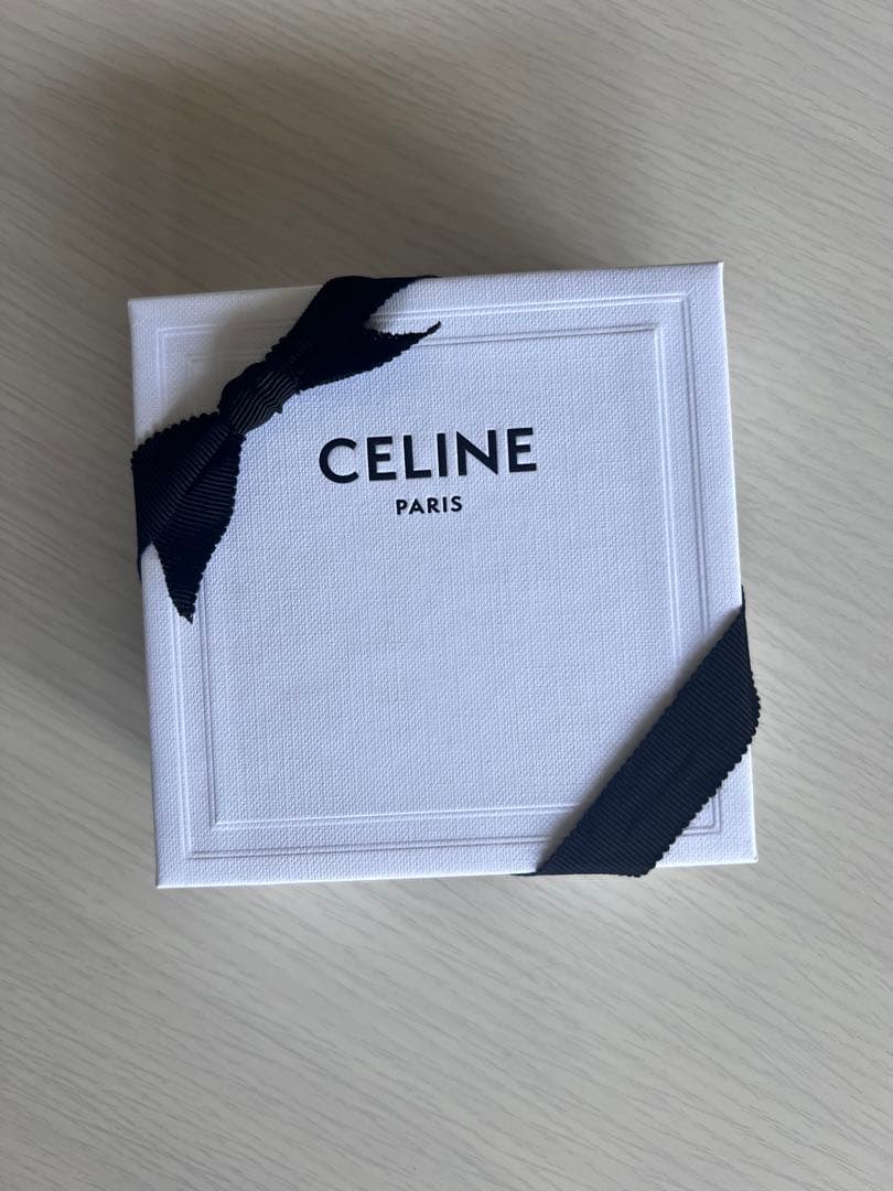CELINE ゴールドフープピアス