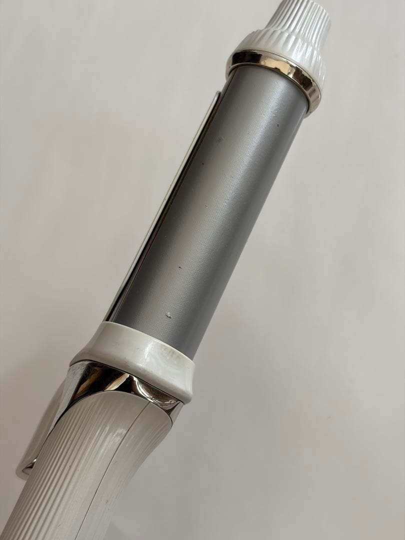 ディーン 32mm ホワイト美品