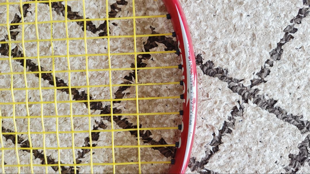 YONEX ヨネックス VOLTRAGE ボルトレイジ 7V クレナイ