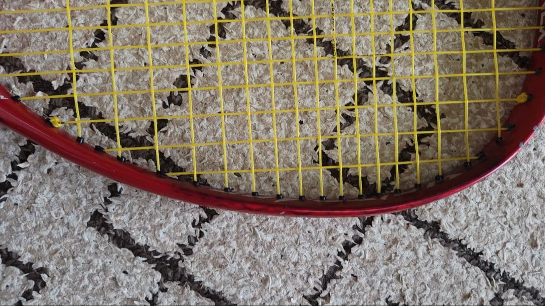 YONEX ヨネックス VOLTRAGE ボルトレイジ 7V クレナイ
