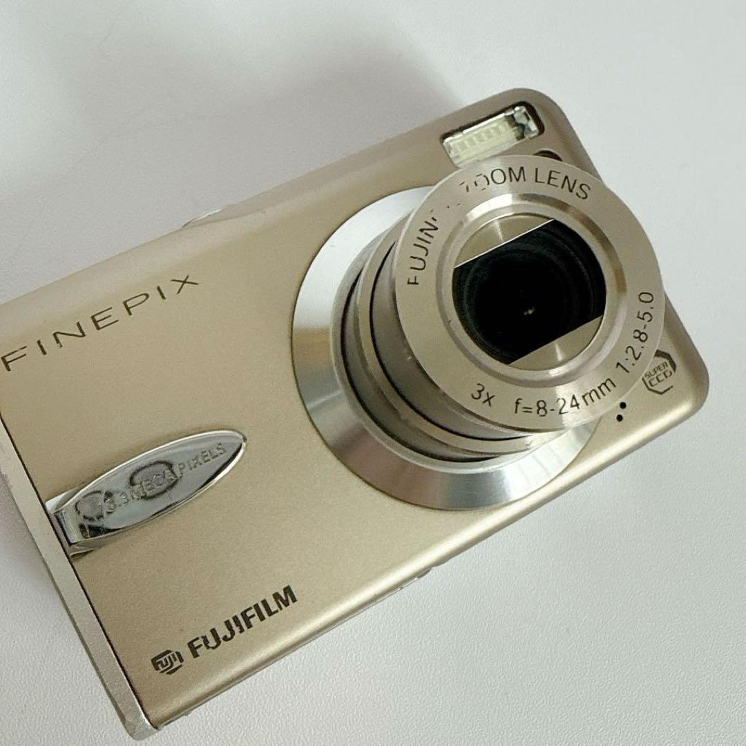 【動作確認済み】フジフィルム FinePix F30 シルバー コンデジ