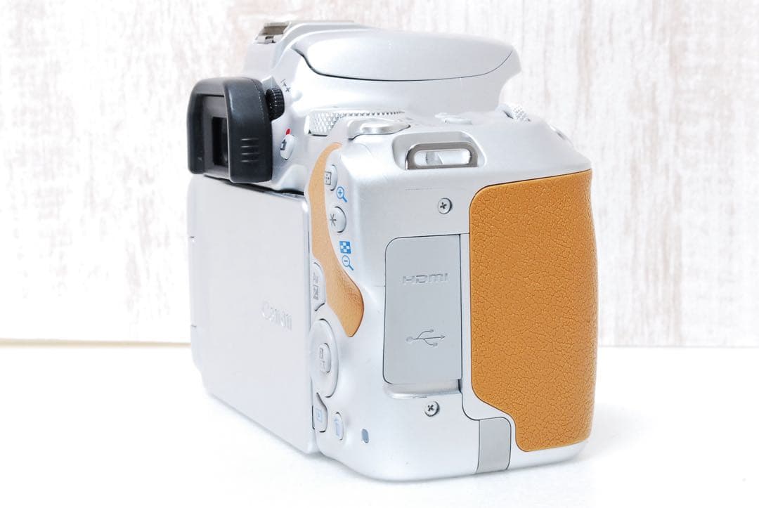 ❤️希少カラーボディ❤️シルバー❤️Wi-Fi搭載❤️Canon Kiss X9