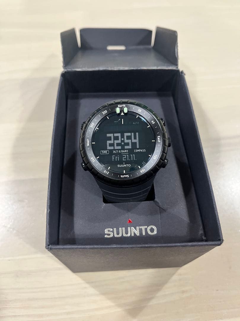 SUUNTO CORE ブラック 腕時計