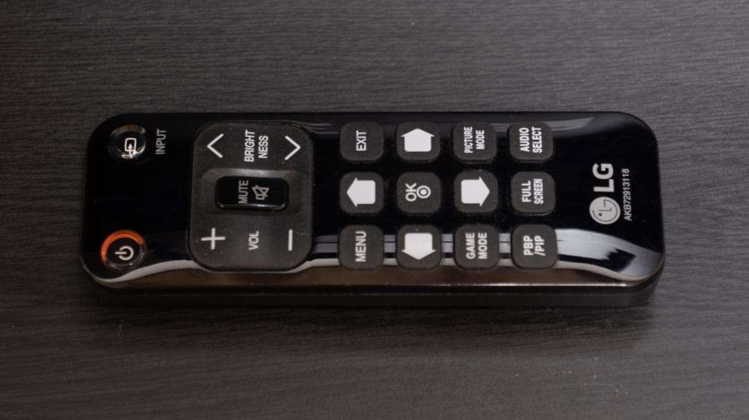 LGモニター4K42.5インチ43UD79T-B