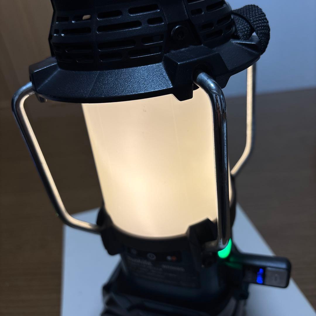 Makita MR008G 充電式ランタン付ラジオ トランスミッター付き