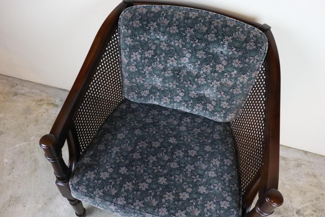 karimoku カリモク家具　コロニアル　一人用ソファ　肘掛椅子　WC55