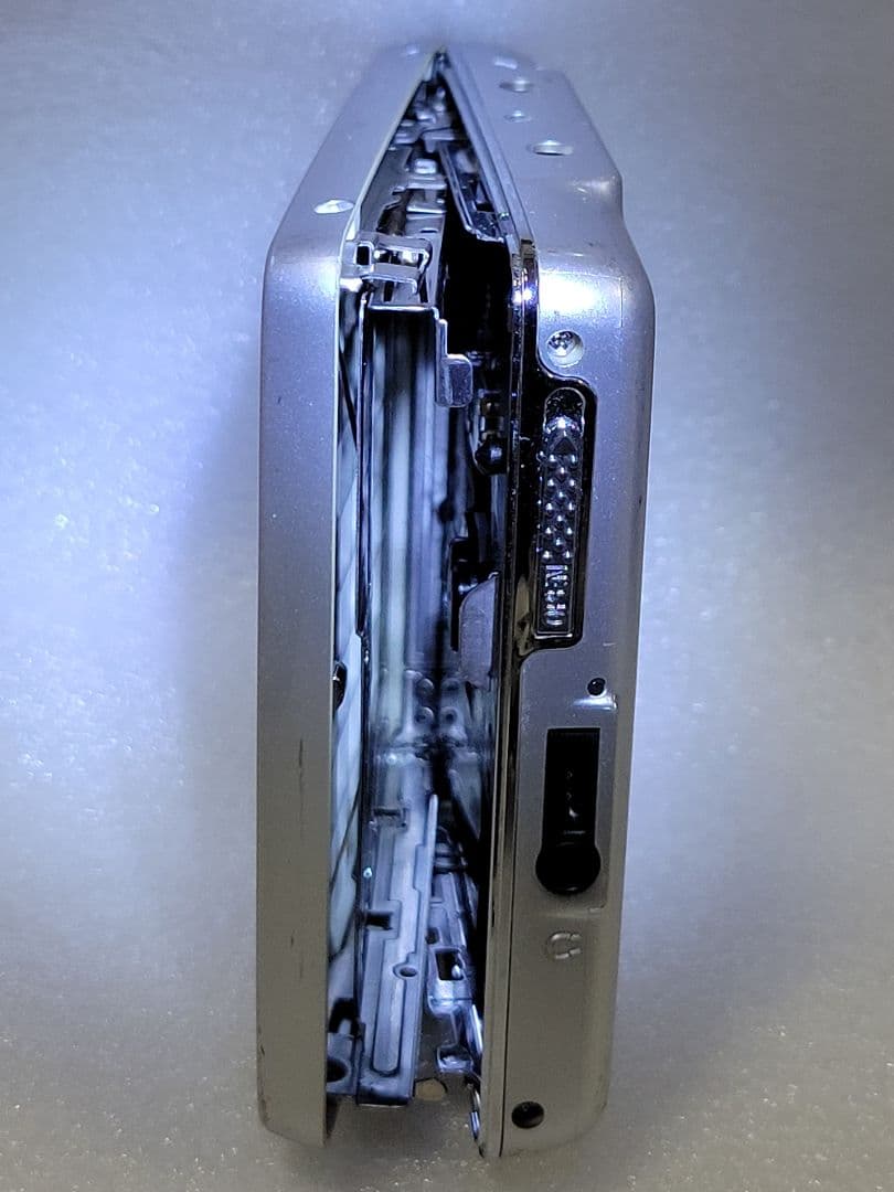 【ジャンク】SONY Hi-MD WALKMAN MZ-EH50　充電池付き