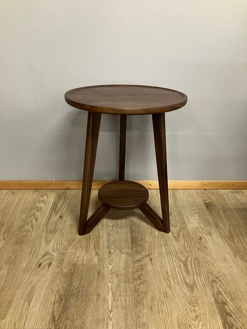 ウォールナット無垢材　サイドテーブル