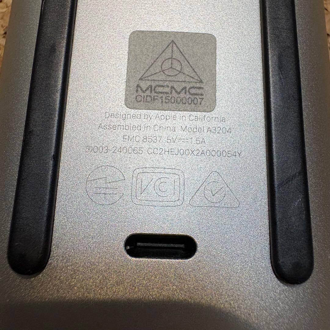 【美品】Apple Magic Mouse (USB-C) ブラック A3204