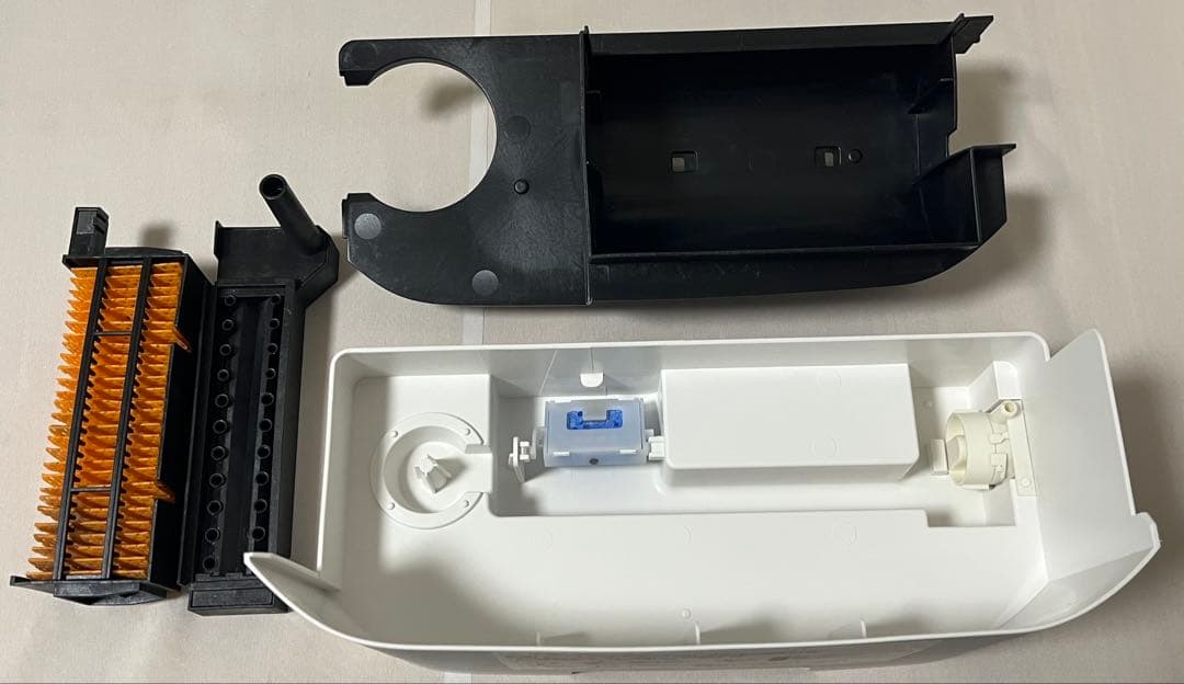 ★シャープ　加湿 セラミックファンヒーター【HX-RK12-W】 22年製