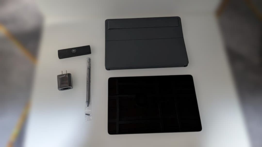 Lenovo Tab B11 本体 + 付属品