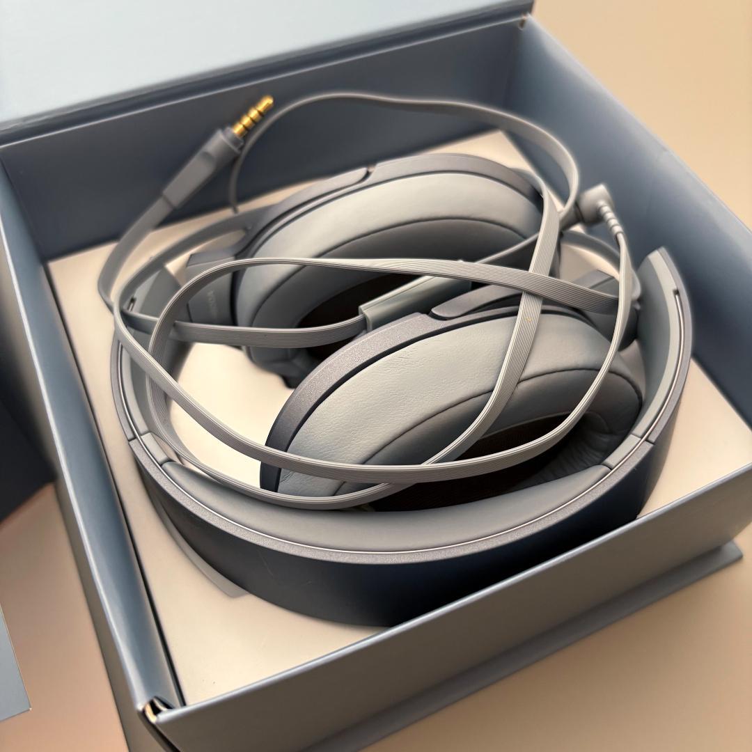 ワイヤレスヘッドホン SONYハイレゾ対応ヘッドホンh.ear on 2