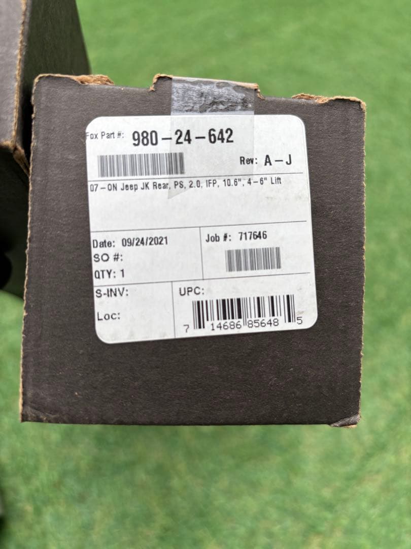 B*b様 FOX 2.0 IFP shock rear 4-6in lift j