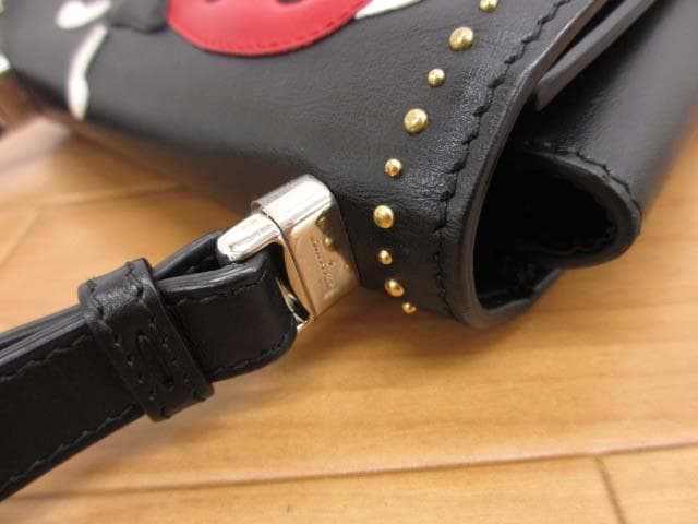 美品 フェラガモ 21G659 ヴァラ VARA ボウ BOW ショルダーバッグ