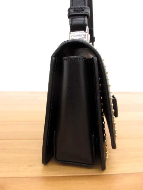 美品 フェラガモ 21G659 ヴァラ VARA ボウ BOW ショルダーバッグ