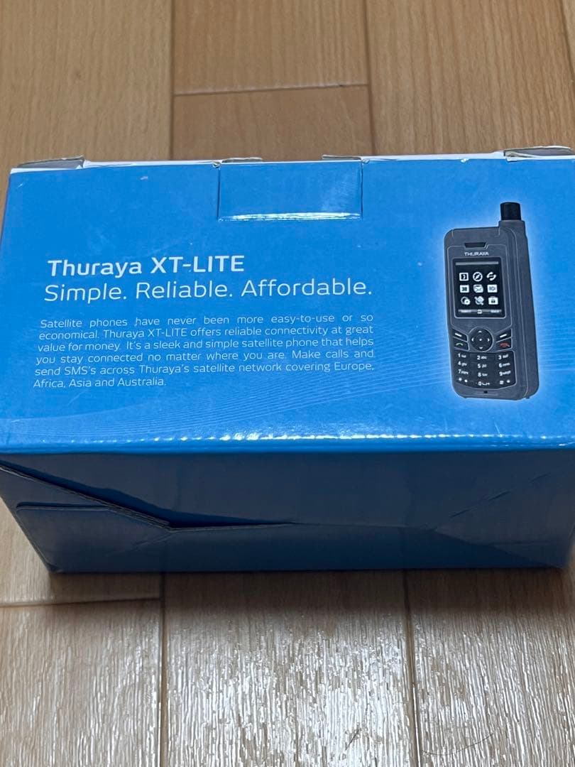 THURAYA XT-LITE スラーヤ　衛星電話
