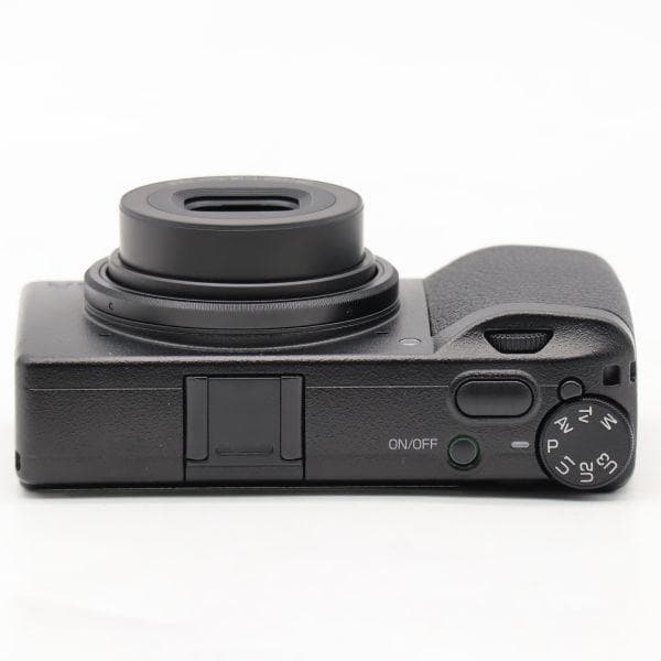 ほぼ新品 2696ショット RICOH GR III 157-0119-124