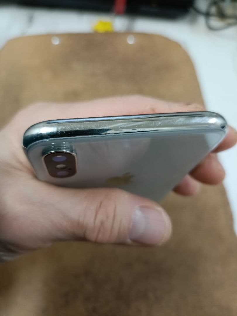 Apple iPhone X シルバー本体256GB