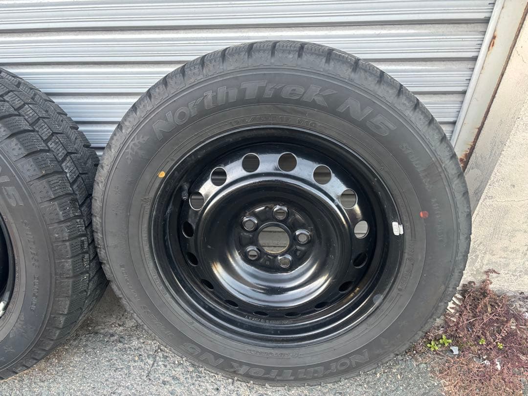 195/65/15 5穴　PCD100 2022年36週目製造　スタッドレス