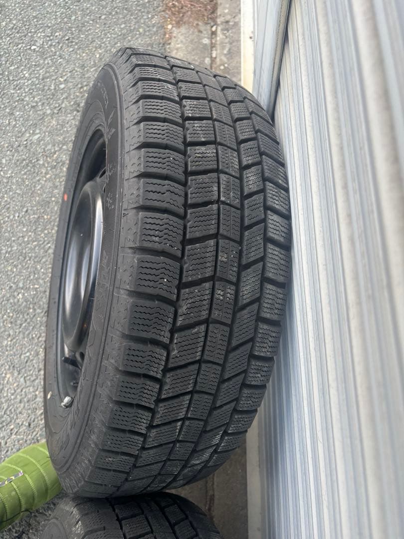 195/65/15 5穴　PCD100 2022年36週目製造　スタッドレス