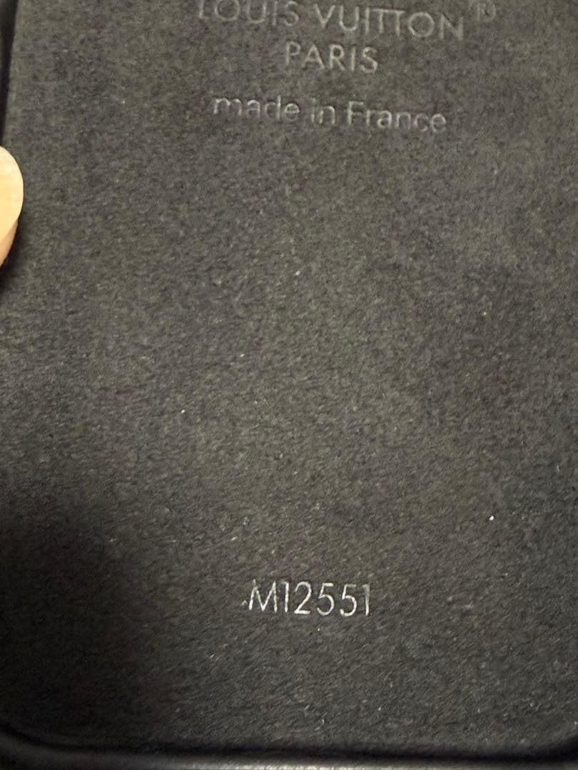 p*i様 LOUIS VUITTON 　【iPhone16プロ用】