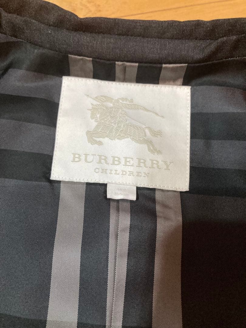 値引き！バーバリー　卒業式　スーツ 164cm