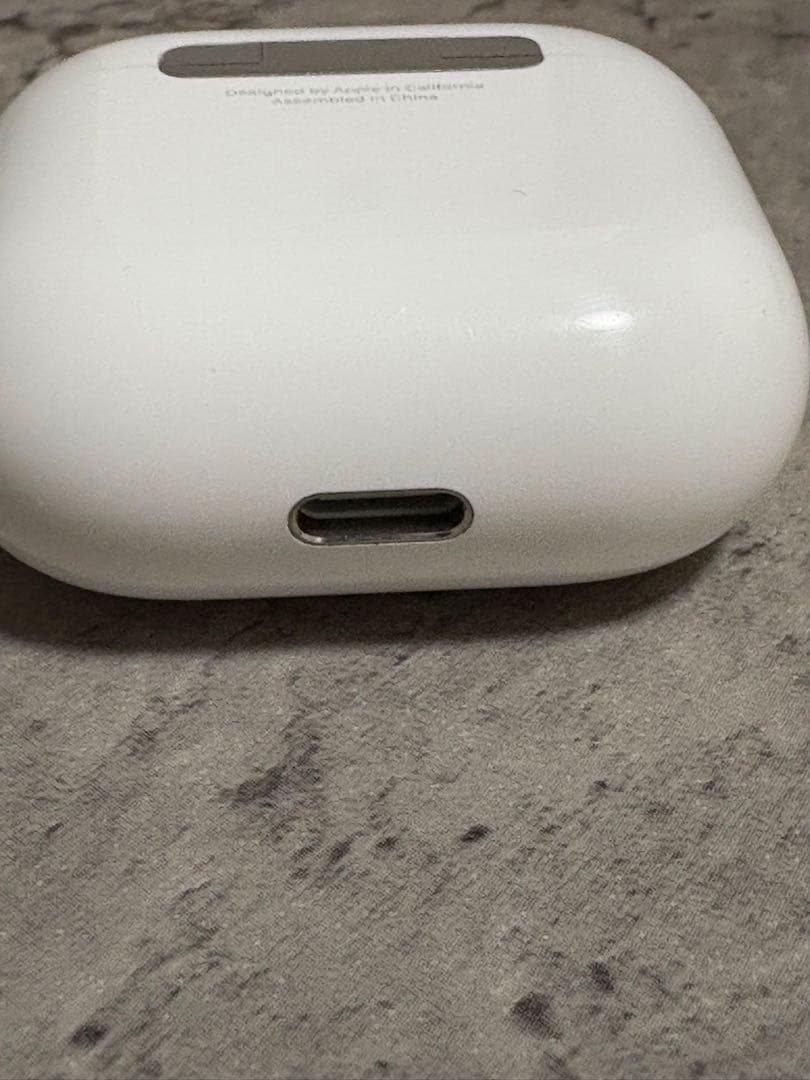 Apple AirPods 4 ノイキャン非搭載モデル