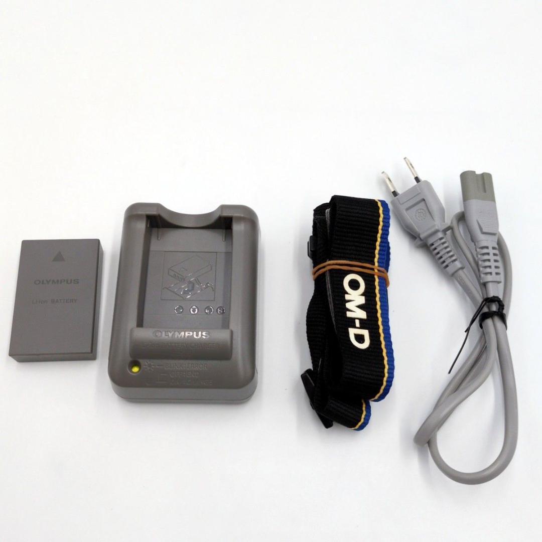 【極美品】OLYMPUS OM-D E-M10 MarkⅡ ダブルズームキット