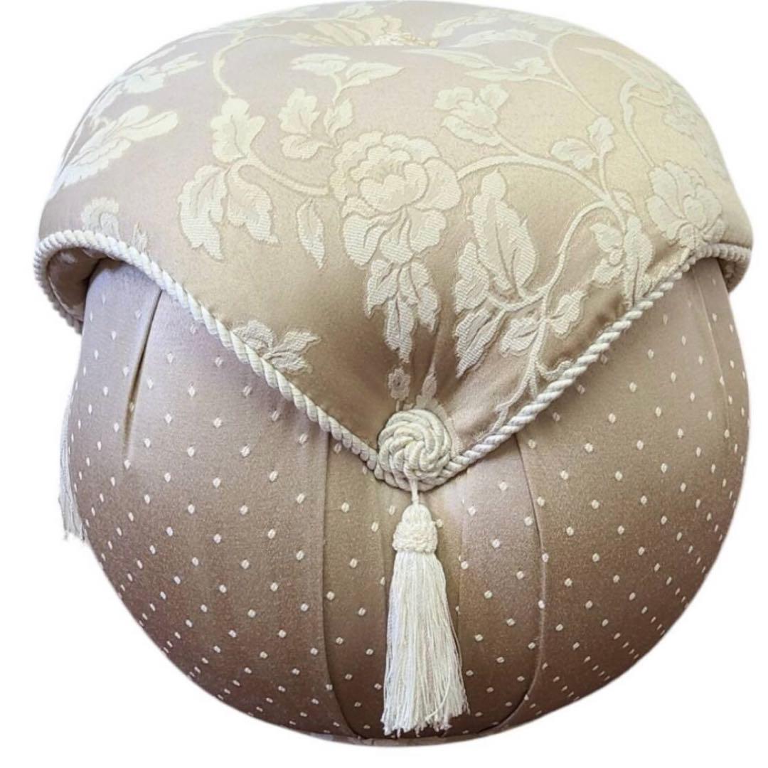 ジェニファーテイラー スツール 丸型 オットマン　 スツール Heirloom