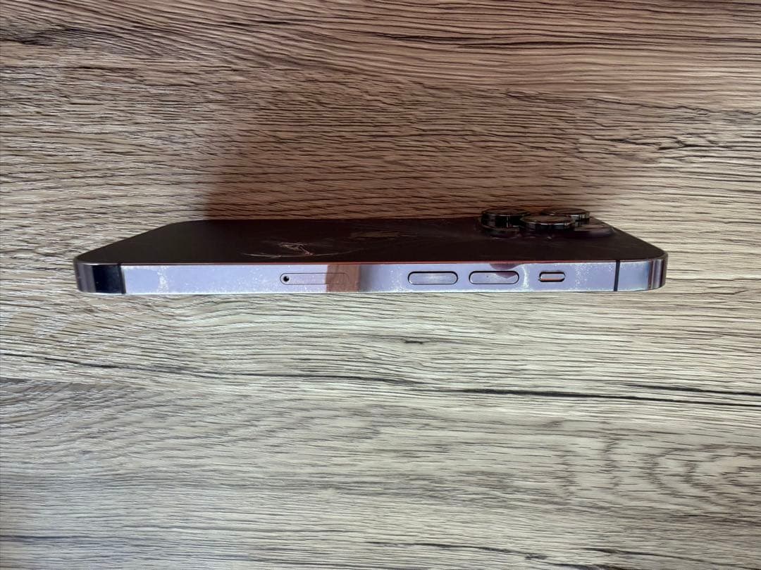 S*o様 iPhone 14 Pro 256GB ディープパープル　背面割れ　ジ