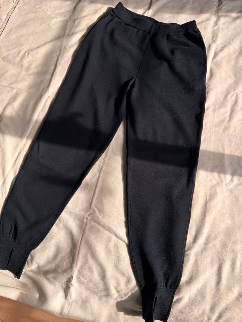 【未使用】MANOF マノフ　ヘムスリットジャージニットパンツ ブラック