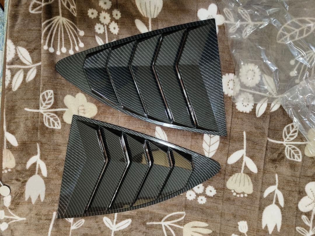 ZN6 前期用　サイドウインドウルーバー、サイドガーニッシュ　カーボン調