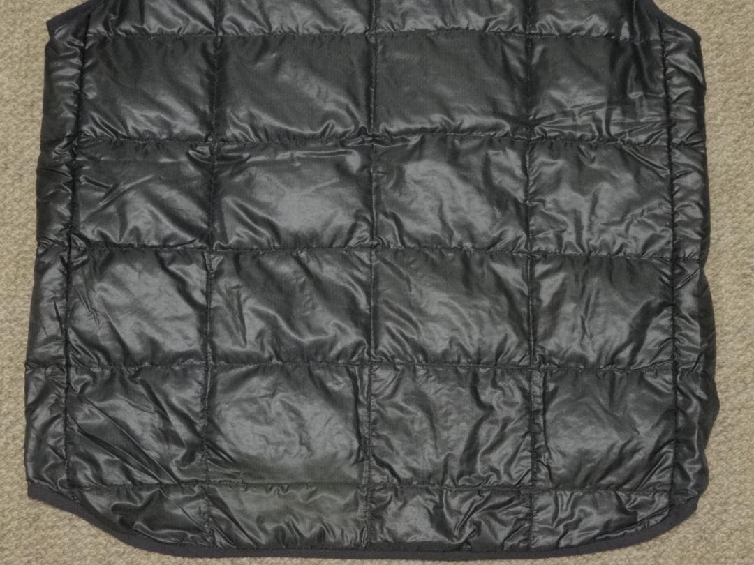 希少　旧ロゴ　オールド　モンベル　プルーオーバー　ダウンベスト　ガンメタ　M～L