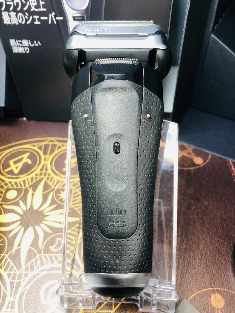 【美品】BRAUN シリーズ9 Pro 9450cc メンズ電気シェーバー