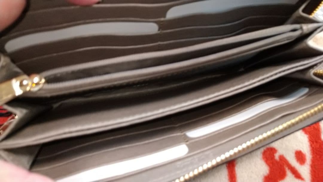 1015✡　新品　素敵♡　FURLA フルラ　長財布 グレー 箱付き