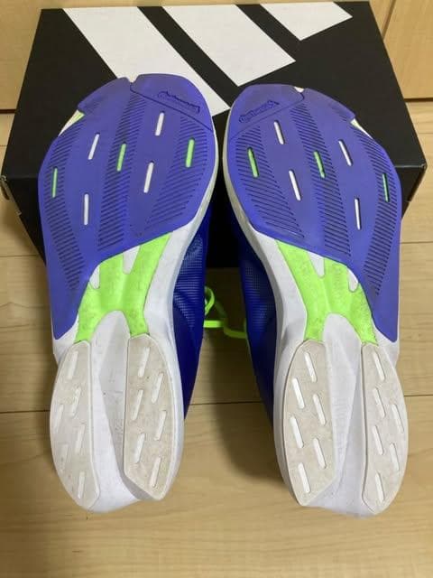 アディゼロジャパン８　サイズ27㎝