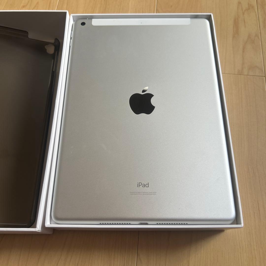 iPad 8th Generation Wi-Fi 32GB シルバー